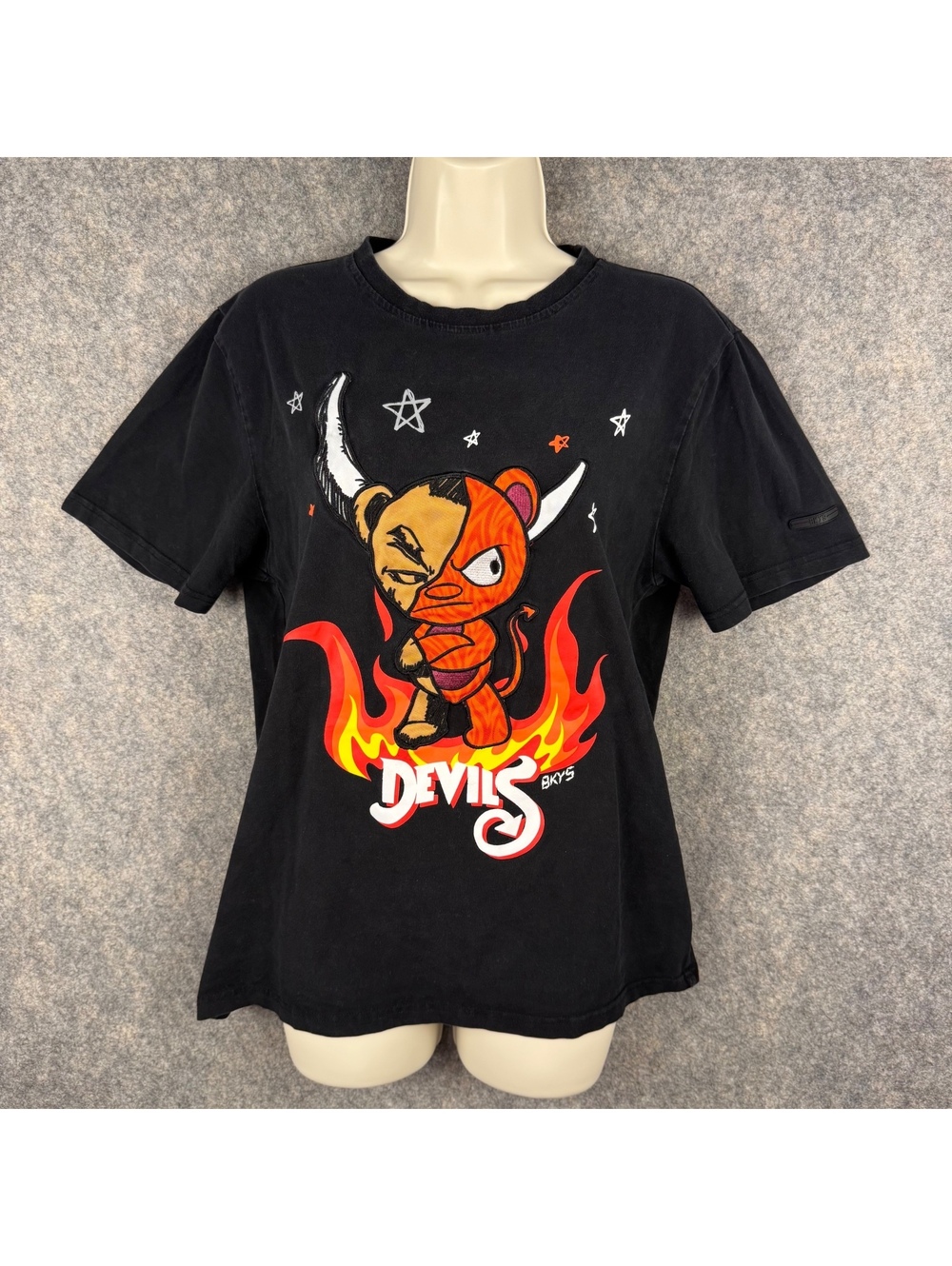 RARE Black Keys Graphic T Shirt Stick Up Artist Devil Appliqué Adult Small 740